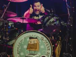 Gary Wiseman of Bowling for Soup S1E20