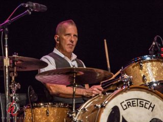 Paul Deakin - The Mavericks - S1E35